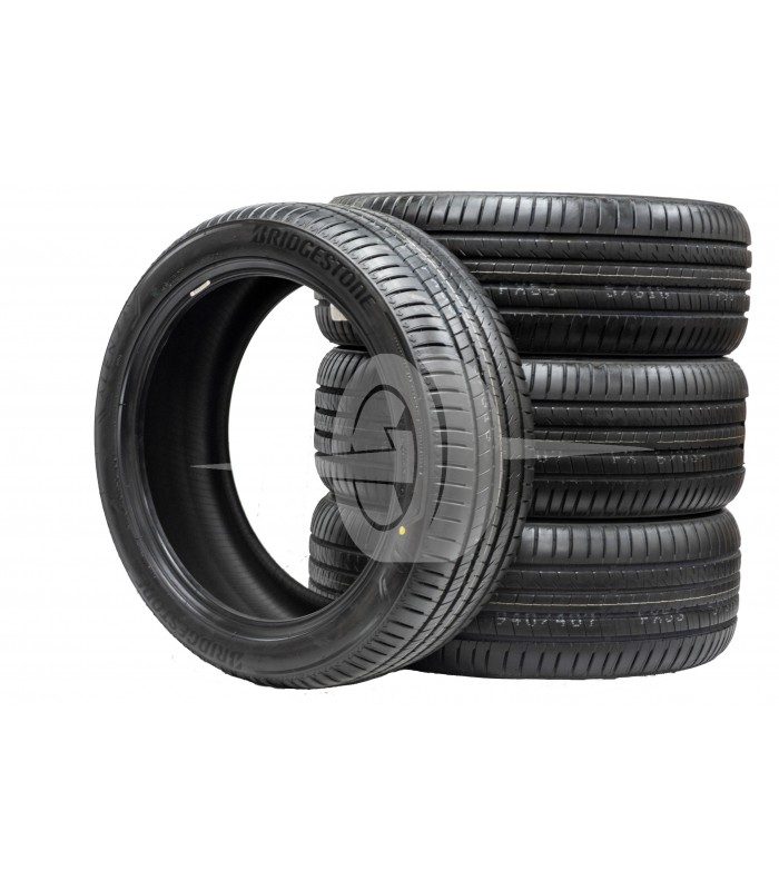 Buy Alenza 001 225/60 R18 Online Singapore | Ace Batteries and Tyres